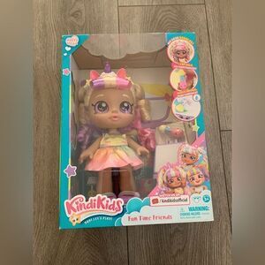 Kindi Kids yay let’s play fun time friends. Perfect Christmas gift!